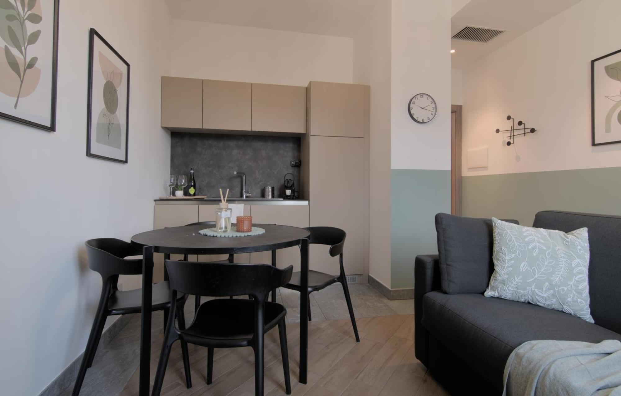 Ca Del Lasco - Modern Apartments In Classic Villa بيلانو المظهر الخارجي الصورة