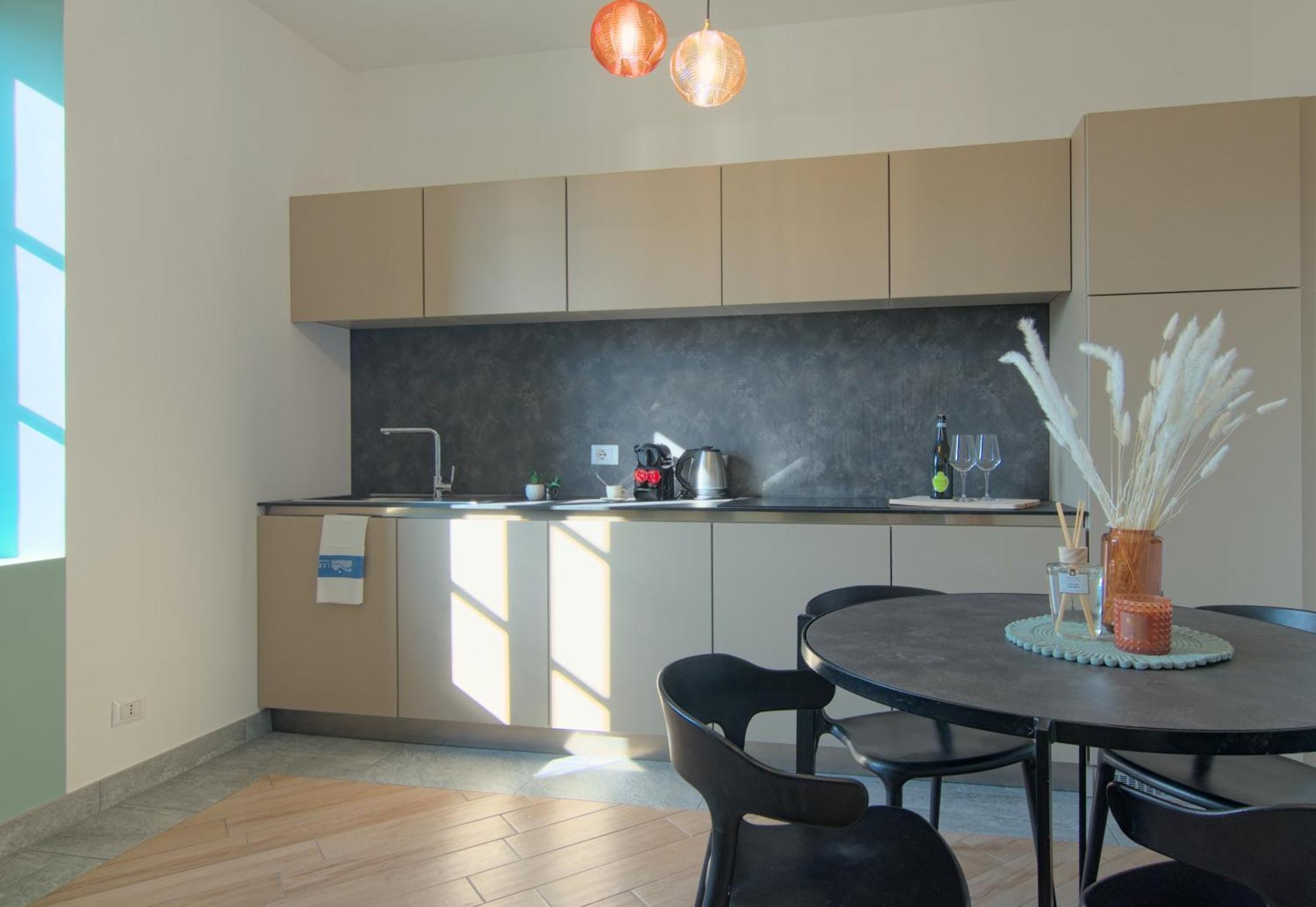 Ca Del Lasco - Modern Apartments In Classic Villa بيلانو المظهر الخارجي الصورة
